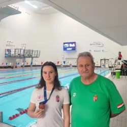 Janza Virág óbudai úszónk bronzérmes lett a világkupán! – Február 22. a magyar parasport napja
